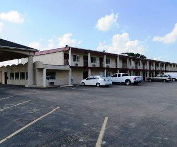 Econo Lodge Inn & Suites Champaign