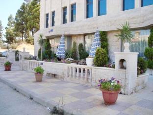 Rozana Hotel Suites