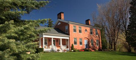 Abner Adams House Bed & Breakfast Inn