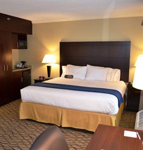 Holiday Inn Express Hotel and Suites Merrimack