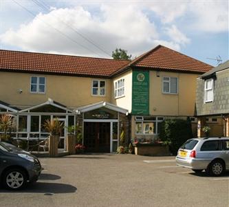 Hunters Meet Hotel