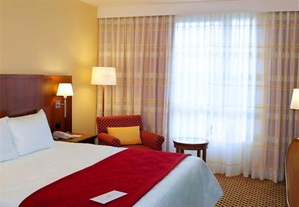 Courtyard by Marriott Paris La Defense West Colombes