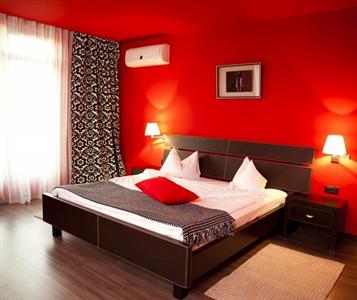 Phoenicia Express Hotel
