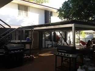 Parkby Lodge Karratha Backpackers