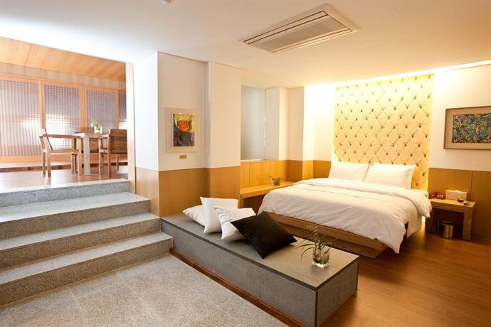 Yuwon Tourist Hotel