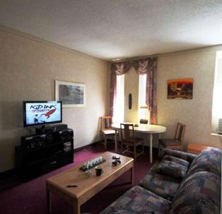 Royal Inn & Suites Guelph