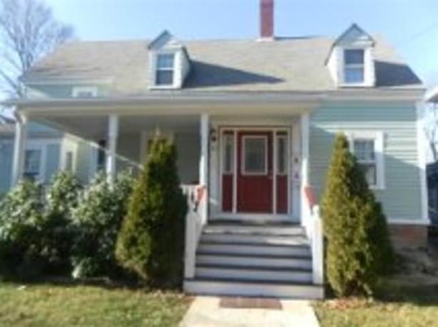 Homestay in Dorchester near Milton MBTA Subway Station