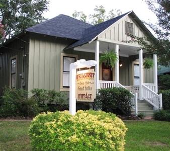 Austin Street Cottages Jefferson Texas