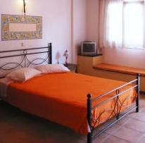 Mpakses Studios & Apartments