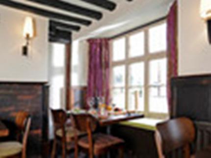 The Red Lion Whittlesford Bridge