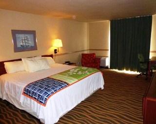 Howard Johnson Inn & Suites Tacoma Joint Base Lewis McChord