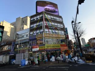 2u Guesthouse