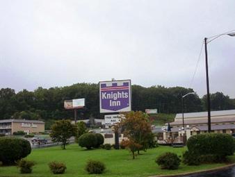 Collinsville Knights Inn