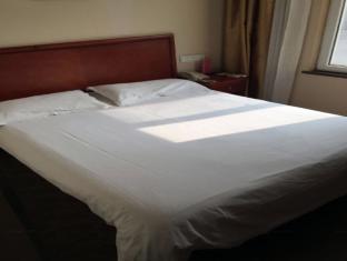 GreenTree Inn ShanDong JiNing ZouCheng ChangPingShan Road ChangPing Garden Express Hotel