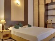 Oyo Rooms Golf Course Premium