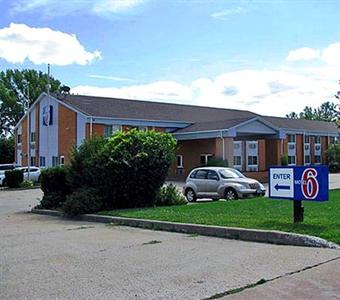 Motel 6 - Davenport