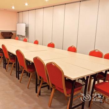 Hanting Hotels NingBo TianYi Spuare store