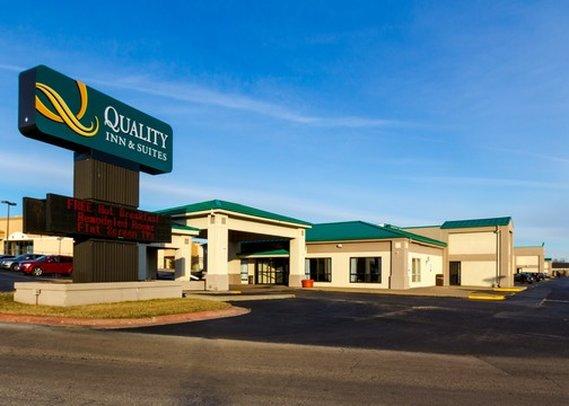 Quality Inn & Suites Moline - Quad Cities