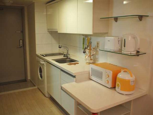Yoni Apartment