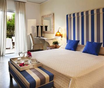 Yria Hotel Resort