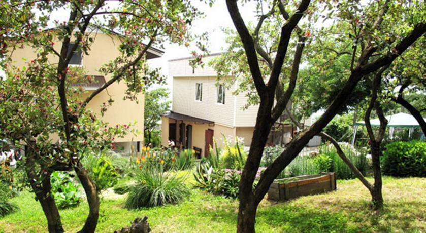 Valentina Guest House Loo