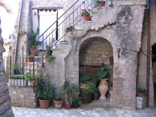 Homestay In Porzano Terni