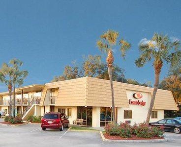 Econo Lodge Live Oak