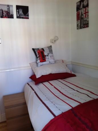 Homestay in East Ham near Newham College of Further Education