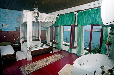 Studios Ifigenia