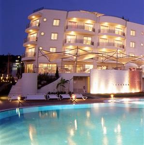 Sisus Hotel Cesme