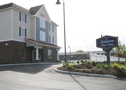 Hampton Inn and Suites Cape Cod - West Yarmouth