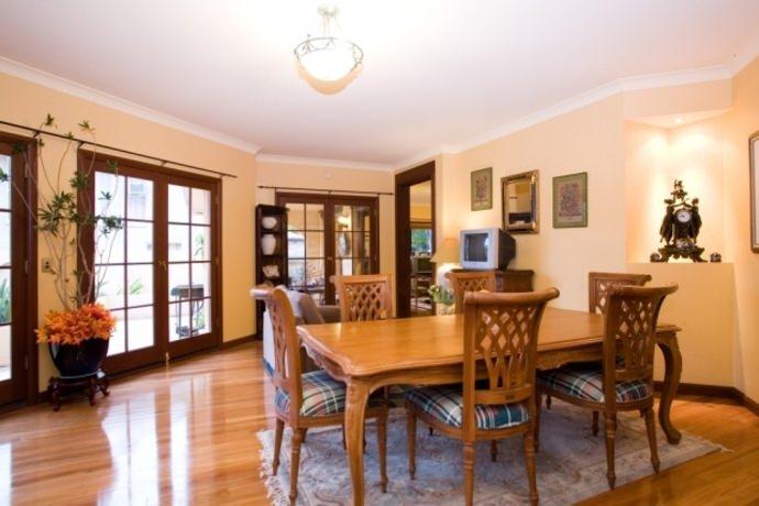 Homestay in Sunnybank Hills near Sunnybank Railway Station