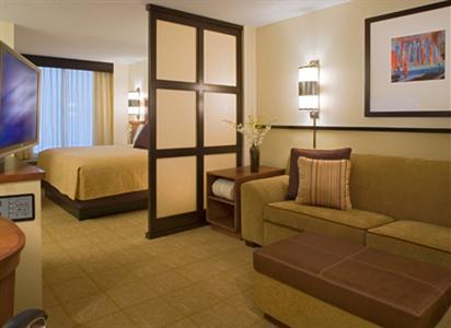 Hyatt Place Louisville-East