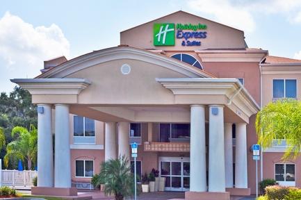 Holiday Inn Express Hotel & Suites Tavares