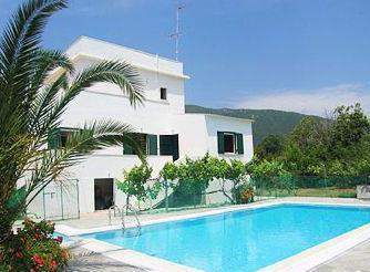 Villa Dina