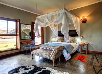 Madi-Madi Karoo Safari Lodge