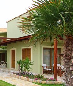 Agnanti Suites