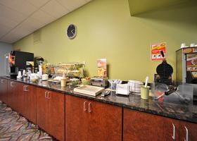 Quality Inn & Suites Beaver Dam