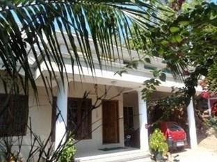 Gurudev Guest House