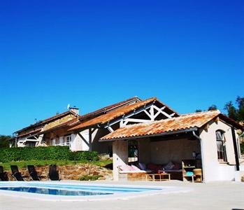 Holiday Home Bois Pierre Et Terrasse Couverte Roussines