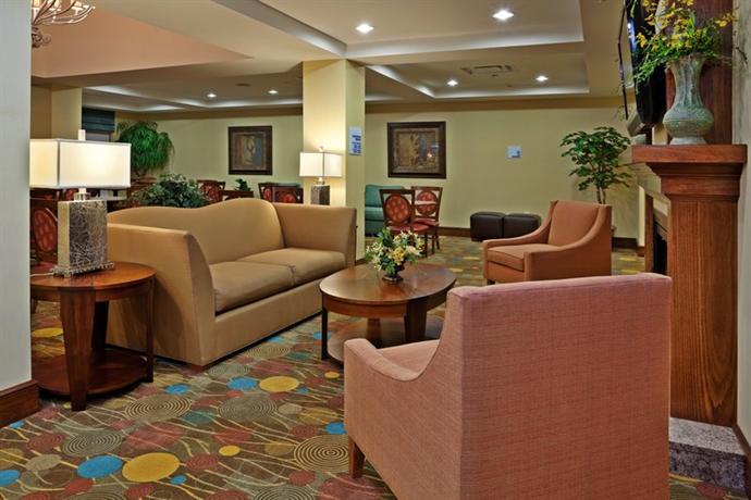 Holiday Inn Express Hotel & Suites Greensboro - Airport Area