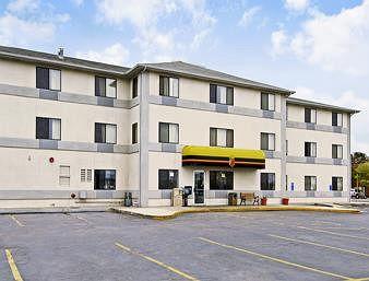 Super 8 Cedar City Pride Hotel