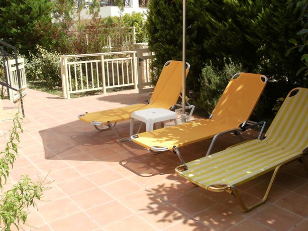 Helidonia Villas DENISE family fun Rethymno Crete