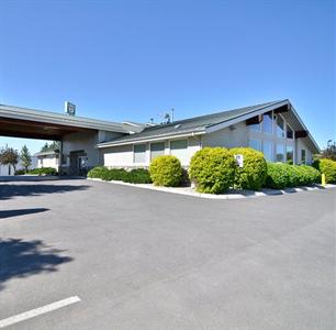 Best Western Plus Sawtooth Inn & Suites