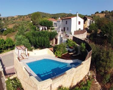 Verekinthos Villas