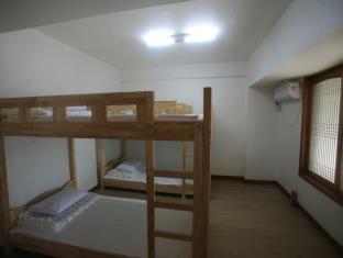 Santiago Guesthouse II