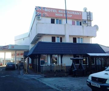 Motel Traffic