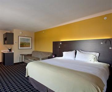 Holiday Inn Express & Suites Newton