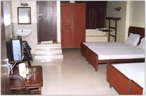 Hotel Sorrento Guest house Anna Nagar