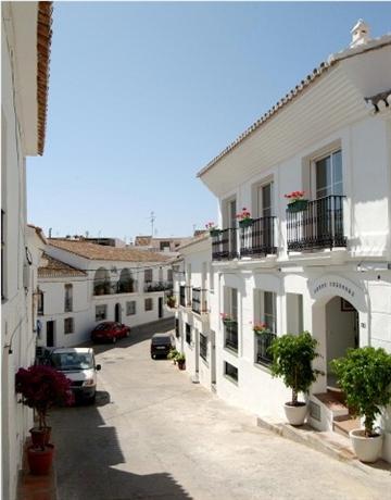 Apartamentos La Fonda